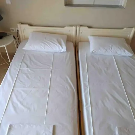 Petries Relaxed Holidays